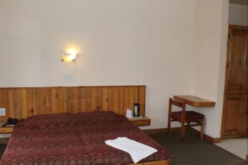 Hotel Manali Continental Exterior photo